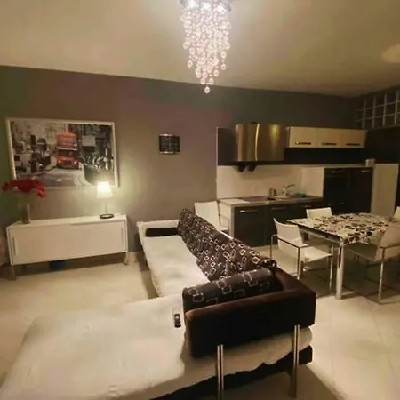 In Centro Con Vista Mare E Garage Privato * Sarande