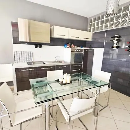 In Centro Con Vista Mare E Garage Privato Apartment Sarande